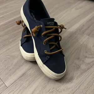 Sperry Women’s Navy and white Boat Shoes